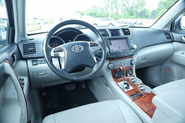 2012 Toyota Highlander Limited for sale in Rutland, VT – photo 30
