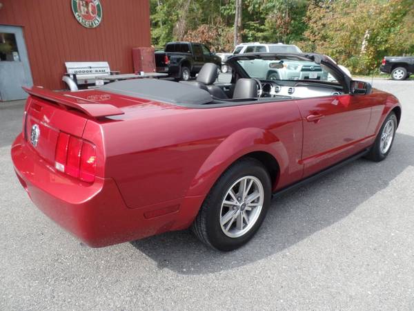 2005 *Ford* *Mustang* *2dr Convertible Premium* Redf for sale in Johnstown , PA – photo 3