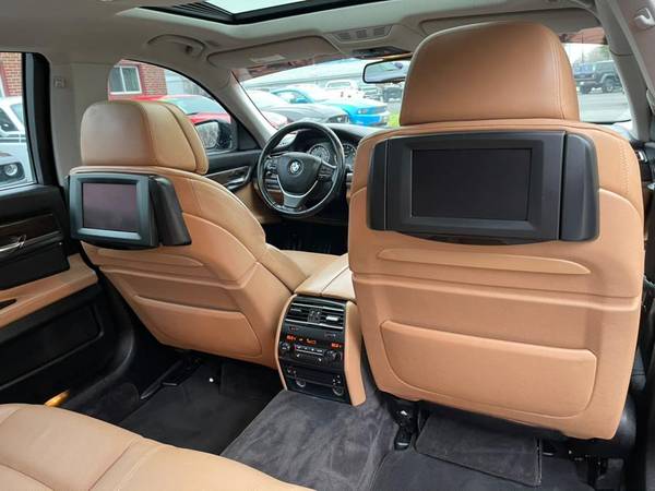 Wow! A 2009 BMW 7 Series with 139, 292 Miles-Hartford for sale in South Windsor, CT – photo 15