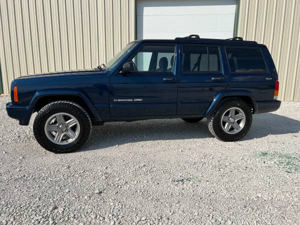 2000 Jeep Cherokee (4x4) - - by dealer - vehicle for sale in Krugerville, TX – photo 6