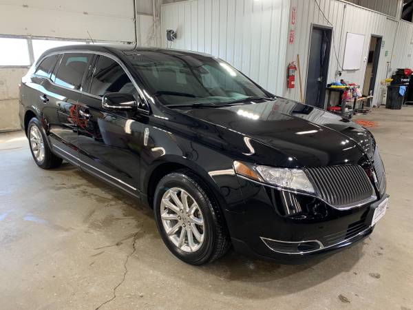 2017 Lincoln MKT Town Car Livery Package V6 AWD 71K Miles - cars & for sale in Sioux Falls, SD