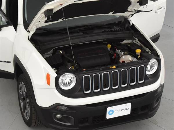 2016 Jeep Renegade Latitude Sport Utility 4D suv White - FINANCE for sale in Worcester, MA – photo 4