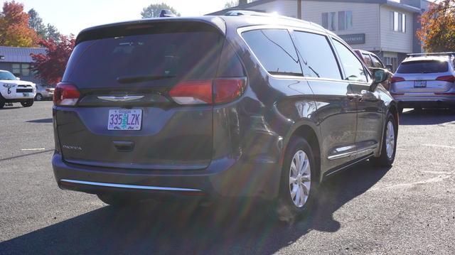 2019 Chrysler Pacifica Touring-L for sale in Eugene, OR – photo 5
