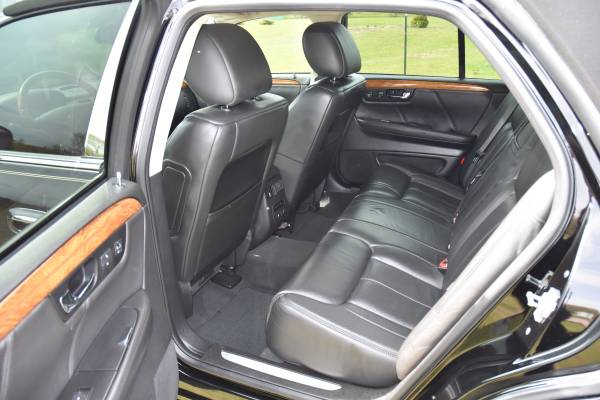 REDUCED $6K - ONE-OF-A-KIND 2010 CADILLAC DTS PLATINUM GOLD VINTAGE for sale in Ontonagon, WI – photo 18
