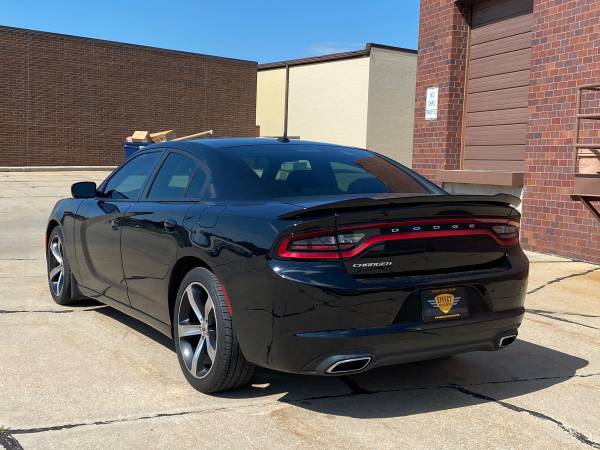 2017 DODGE CHARGER SXT / ONLY 41K MILES / SUPER NICE !!! - cars &... for sale in Omaha, IA – photo 8