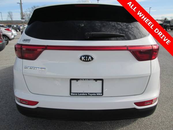 2018 Kia Sportage LX suv Clear White - - by dealer for sale in ROGERS, AR – photo 22