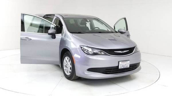2019 Chrysler Pacifica LX - - by dealer - vehicle for sale in Woodland, CA – photo 9