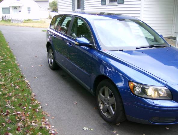2006 VOLVO V50 T5 AWD WAGON for sale in Watertown, CT – photo 3