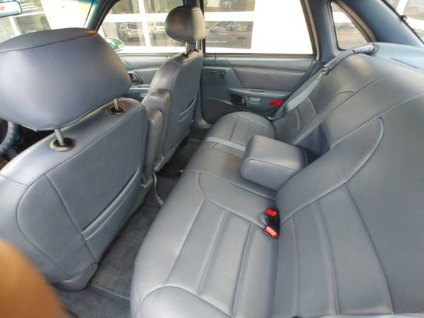 1993 Ford Taurus LX for sale in Madison, WI – photo 14
