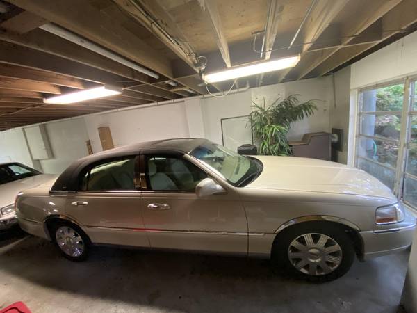 2003 Lincoln Town Car Cartier - cars & trucks - by owner - vehicle... for sale in Ocala, FL – photo 22