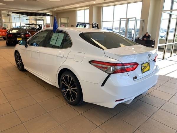 2018 Toyota Camry SE - - by dealer - vehicle for sale in Boone, IA – photo 8