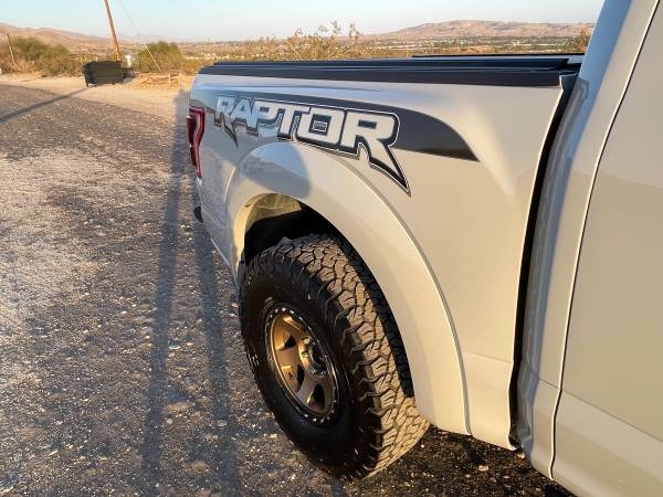 Ford Raptor immaculate condition, never offroad, only 56, 000 miles for sale in Desert Hot Springs, CA – photo 12