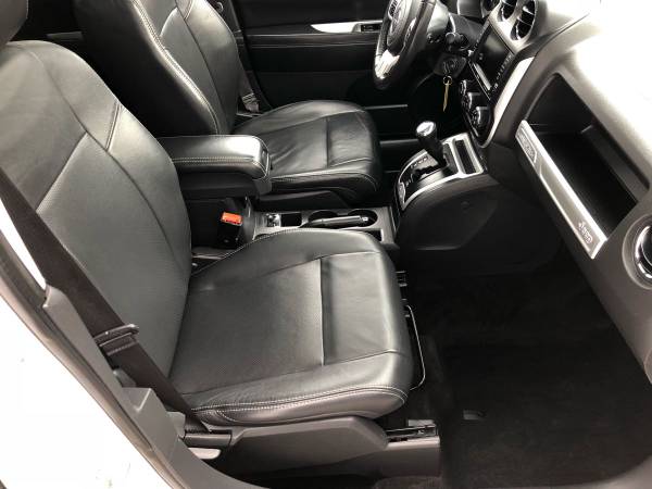 2014 Jeep Compass Limited 4x4 - Leather - Moonroof - Navigation -... for sale in binghamton, NY – photo 12
