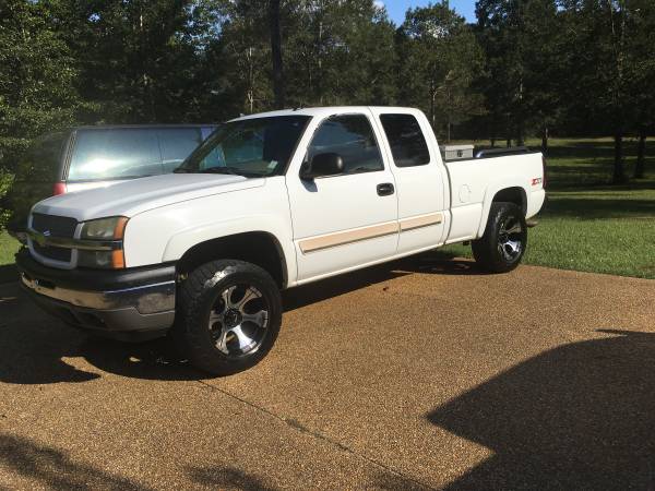 2005 Chevy Z71 for sale in Mendenhall, MS