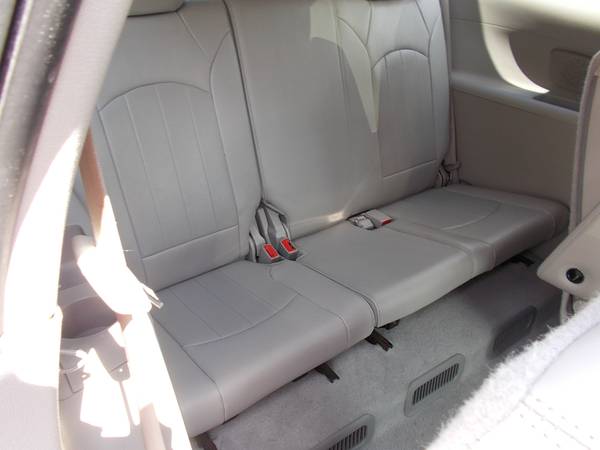 2012 Buick Enclave All Wheel Drive - 3rd Row Seat - Leather for sale in Warwick, CT – photo 19
