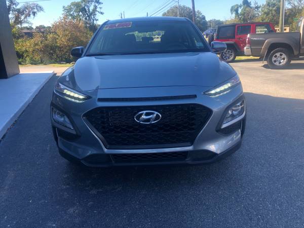 2018 HYUNDAI KONA SE (ONE OWNER CLEAN CARFAX 13,000 MILES)NE for sale in Raleigh, NC – photo 2