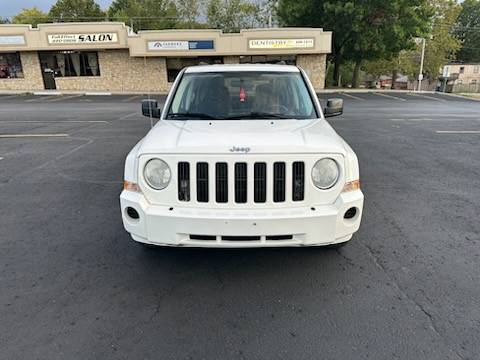 Jeep patriot 2008 4WD for sale in Kansas City, MO