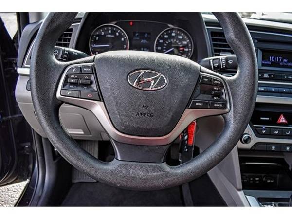 2018 Hyundai Elantra SE sedan Black Diamond for sale in El Paso, TX – photo 17