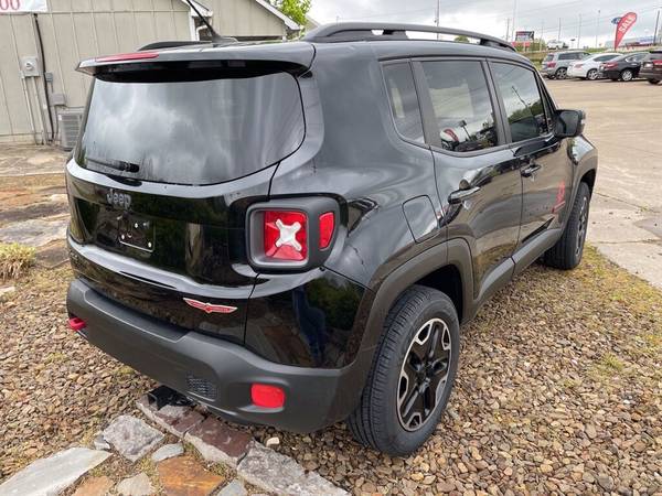 2016 Jeep Renegade Trailhawk 4x4 4dr SUV suv BLACK for sale in Springdale, AR – photo 8