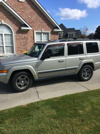 2008 Jeep Commander - cars & trucks - by owner - vehicle automotive... for sale in Evans, GA – photo 2