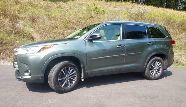 PRICE REDUCED! 2019 Toyota Highlander XLE 4D, 44, 750 miles - cars & for sale in Bloomingburg, NY – photo 2