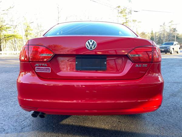 2011 Volkswagen Jetta SE WE FINANCE ANYONE!!! - cars & trucks - by... for sale in Harpswell, ME – photo 4