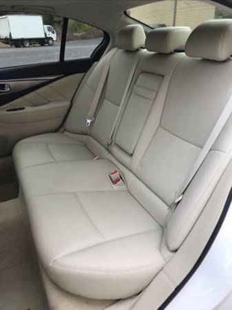 2015 INFINITI Q50 Premium * 1 Owner * Leather * Back-Up Cam * Sunroof for sale in Sevierville, TN – photo 13