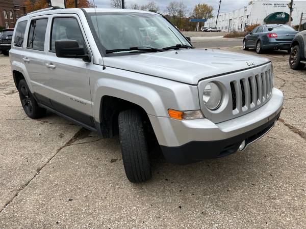 2012 Jeep Patriot 4WD - Silver - 144K Miles - - by for sale in Akron, OH – photo 3
