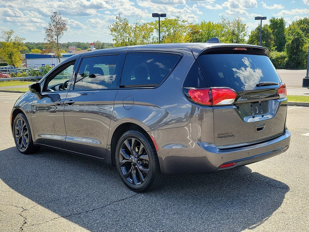 2019 Chrysler Pacifica Touring Plus FWD for sale in Langhorne, PA – photo 4