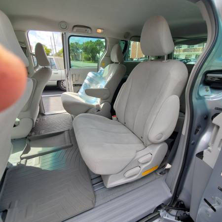2012 Toyota Sienna SE 7 Passengers 61K MILES Pristine Condition for sale in Boynton Beach , FL – photo 10