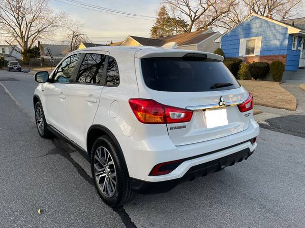 2019 Mitsubishi Outlander ES Sport with 54K Miles Clean Title Paid for sale in Valley Stream, NY – photo 5