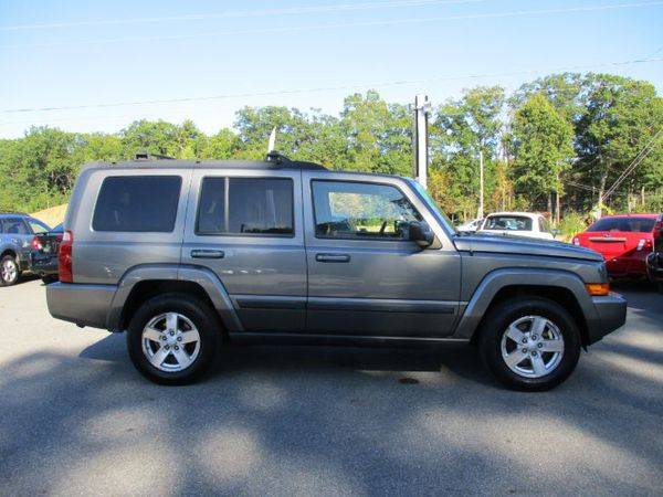 2007 Jeep Commander Sport Leather Moonroof 4x4 ~ Warranty Included for sale in Brentwood, NH – photo 2