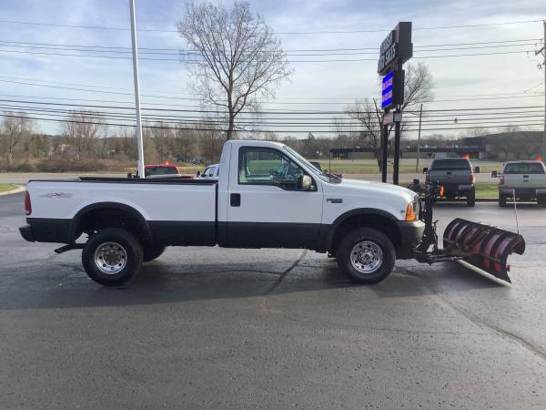 Clean Carfax! 1999 Ford F-250 XL! 4x4! Regular Cab! Plow Truck! -... for sale in Ortonville, OH – photo 7