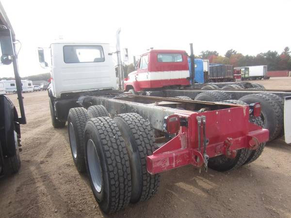 Mack RD688S Straight Truck - 116, 959 Miles - 7 Speed Transmission for sale in mosinee, WI – photo 4