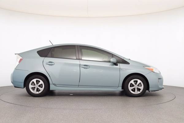 2012 Toyota Prius Three - cars & trucks - by dealer - vehicle... for sale in Sarasota, FL – photo 3