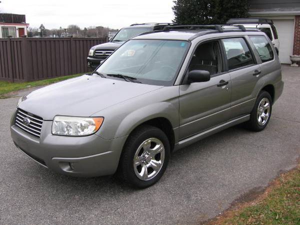 2006 Subaru Forester, Silver, 81, 000 Miles, Very Clean - cars & for sale in Warren, RI