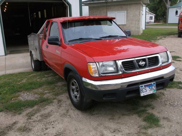 1998 Nissan Frontier 1-Ton - cars & trucks - by owner - vehicle... for sale in Mount Vernon, SD – photo 2