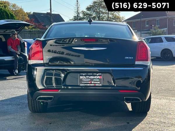 2018 Chrysler 300 Limited Sedan - - by dealer for sale in Inwood, NY – photo 4