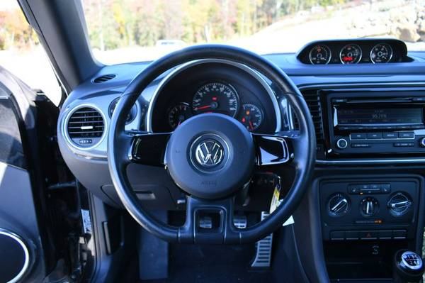 2012 Volkswagen Beetle 2 0T Turbo PZEV - - by for sale in Naugatuck, CT – photo 17