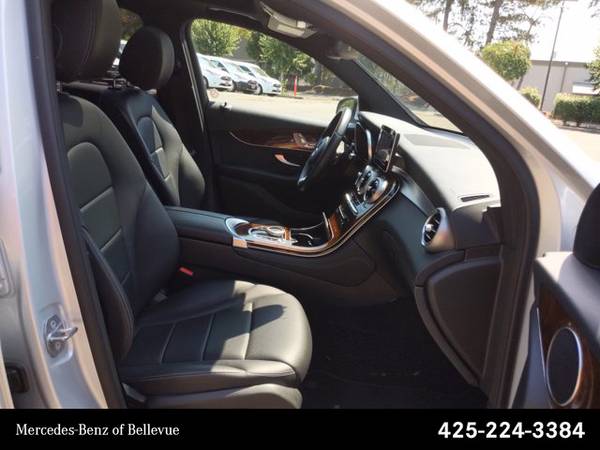 2018 Mercedes-Benz GLC GLC 300 AWD All Wheel Drive SKU:JV067982 -... for sale in Bellevue, WA – photo 22
