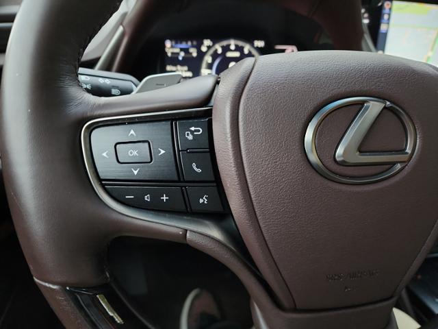 2019 Lexus ES 350 Luxury for sale in Glenview, IL – photo 17