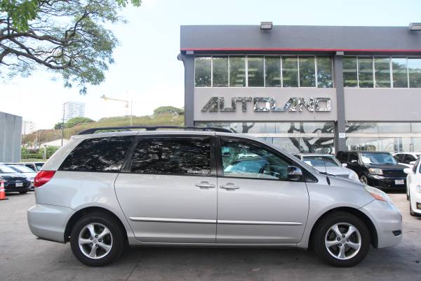 SOLD SOLD ! 2008 TOYOTA SIENNA LE COLD A/C 3RD ROW SEATING - cars &... for sale in Honolulu, HI – photo 7