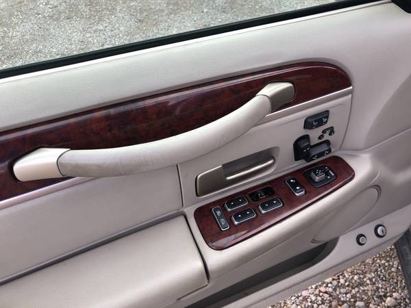 2003 Lincoln Town Car Cartier, Leather, Heated Seats, ONLY 95K... for sale in MONTROSE, CO – photo 18