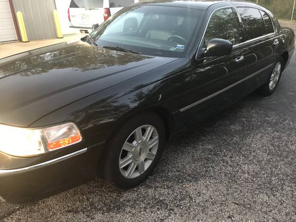 2011 Lincoln Town Car-L for sale in Point Lookout, MO