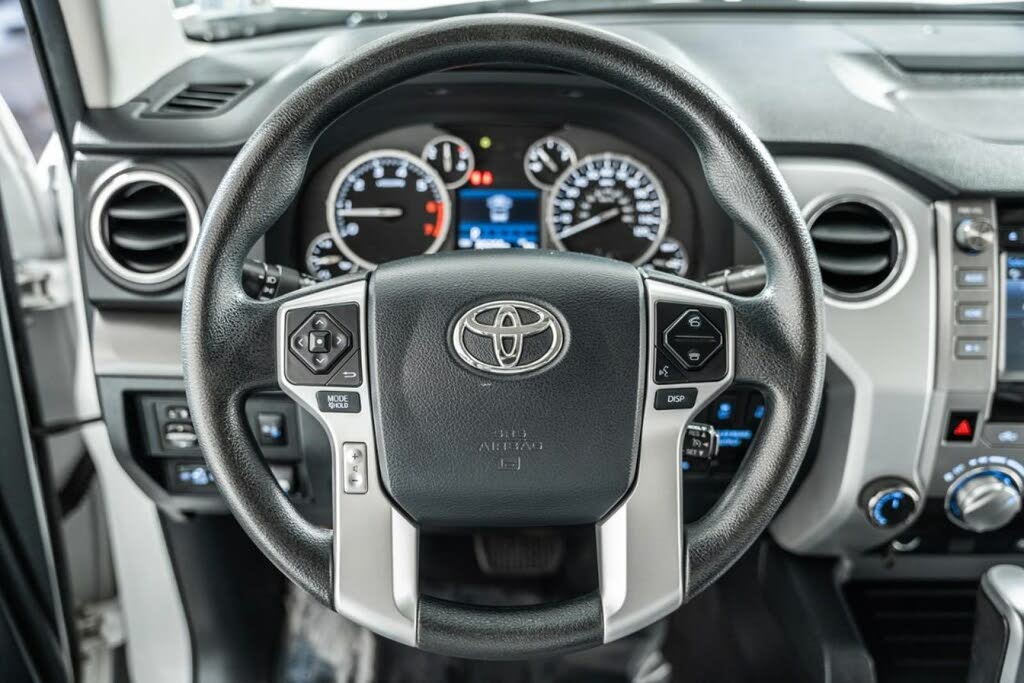 2017 Toyota Tundra SR5 CrewMax 5.7L 4WD for sale in Falls Church, VA – photo 28