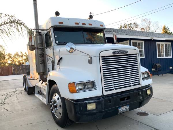 96 FREIGHTLINER FLD 120 MIDROOF for sale in Fontana, CA – photo 3