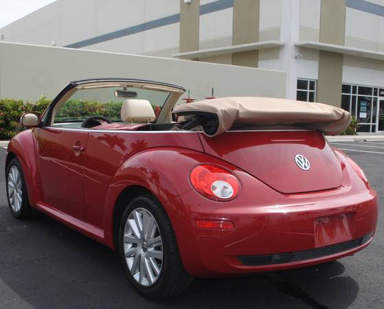 2008 VOLKSWAGEN NEW BEETLE CONVERTIBLE, 2.5L 4Cyl, CLEAN for sale in west park, FL – photo 4
