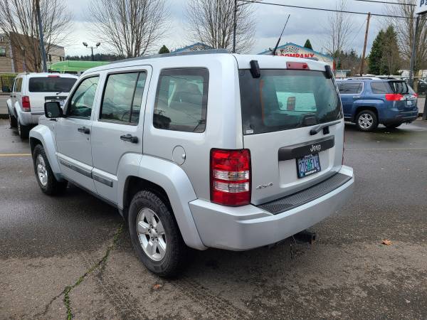 2011 JEEP LIBERTY 4X4 **BAD CREDIT IS NO PROBLEM HERE!!!** - cars &... for sale in Eugene, OR – photo 7