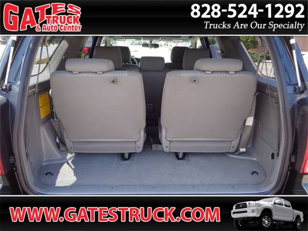 2007 Toyota 4Runner SR5 4WD V6 3rd Row Seat *Gray* for sale in Franklin, NC – photo 14