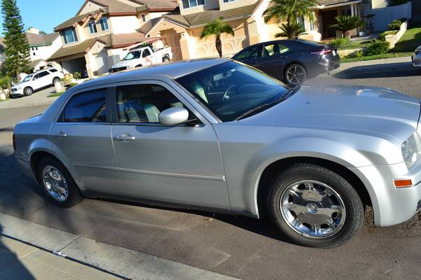 2006 Chrysler 300 limited - cars & trucks - by owner - vehicle... for sale in Chula vista, CA – photo 3